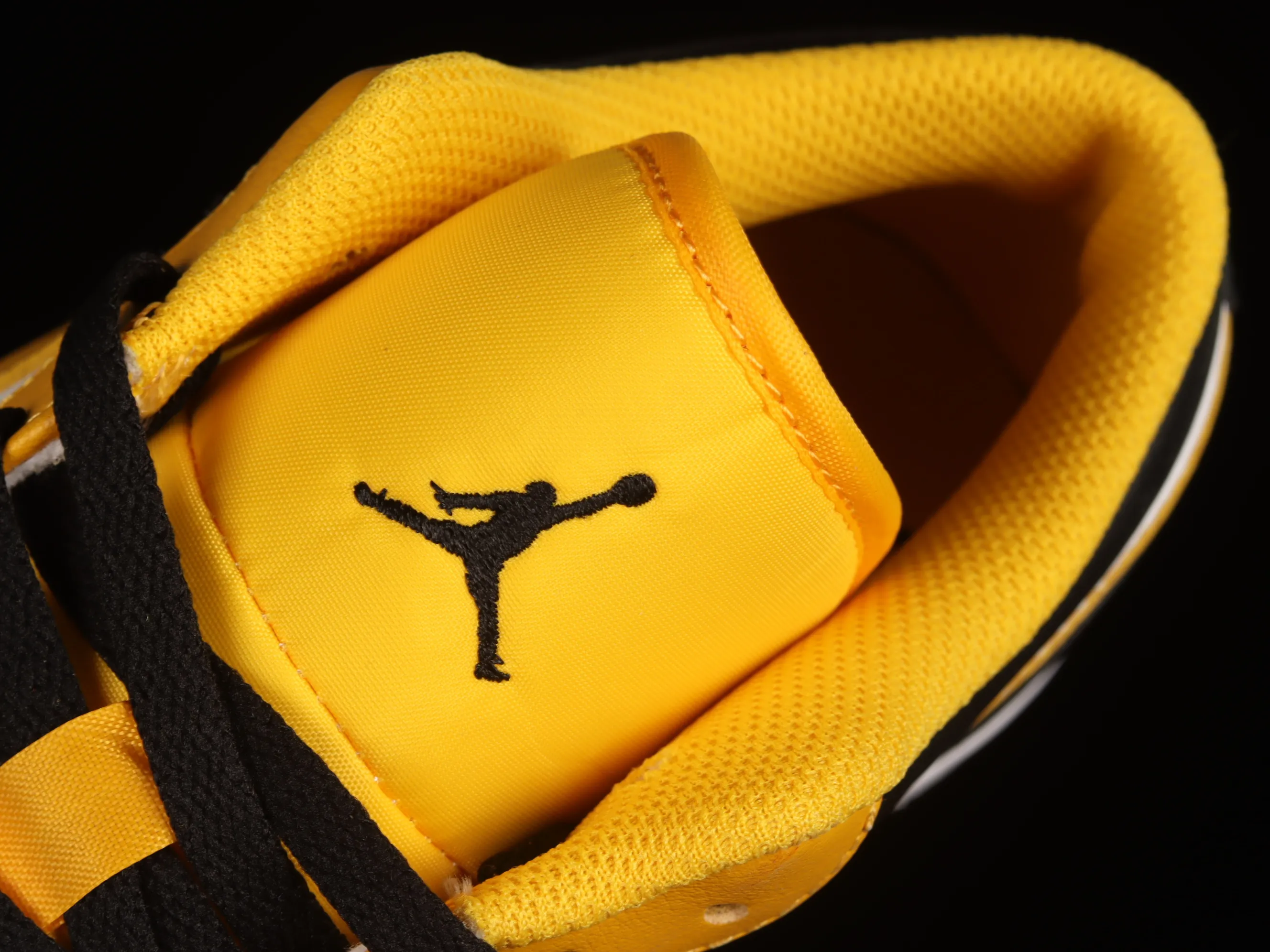 All categories Air Jordan Jordan series basketball shoes Air Jordan 1 Low Z version Air Jordan 1 Low "Taxi" AJ1 Joe 1 Taxi 553558-701